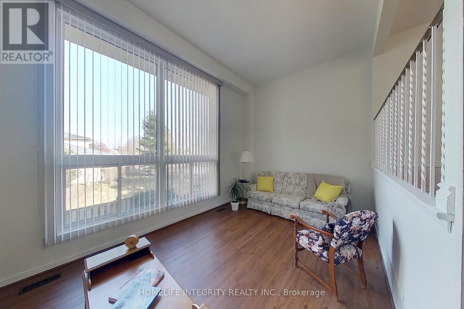 2 - 246 Unit 2 Tupper Boulevard, New Tecumseth, Ontario  L9R 1A9 - Photo 5 - N12941926