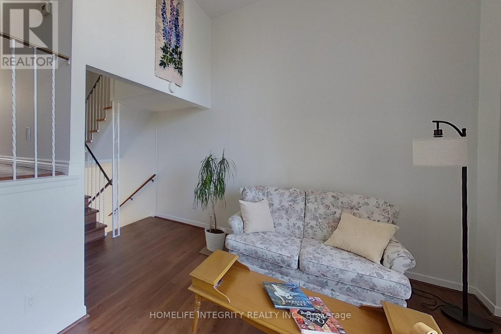 2 - 246 Unit 2 Tupper Boulevard, New Tecumseth, Ontario  L9R 1A9 - Photo 6 - N12941926
