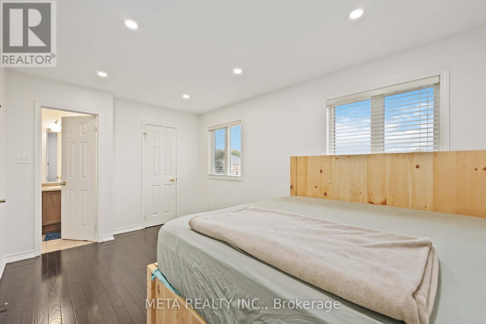 210 Cabin Trail Crescent, Whitchurch-Stouffville, Ontario  L4A 0S3 - Photo 20 - N12941954