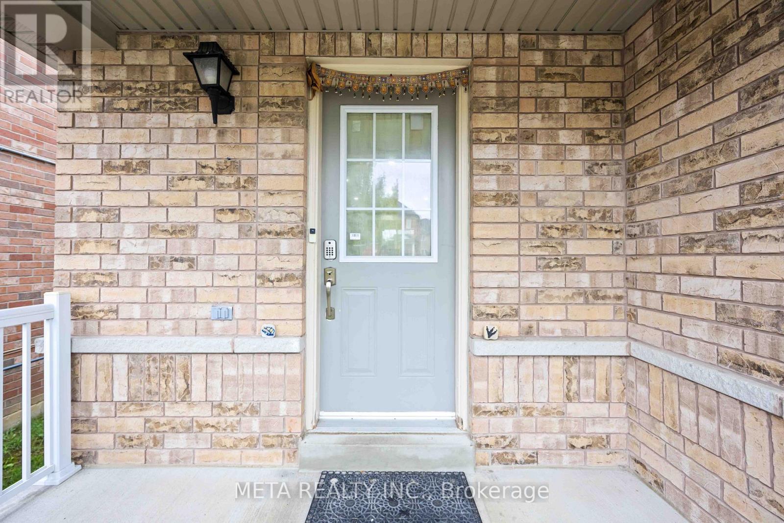 210 Cabin Trail Crescent, Whitchurch-Stouffville, Ontario  L4A 0S3 - Photo 3 - N12941954