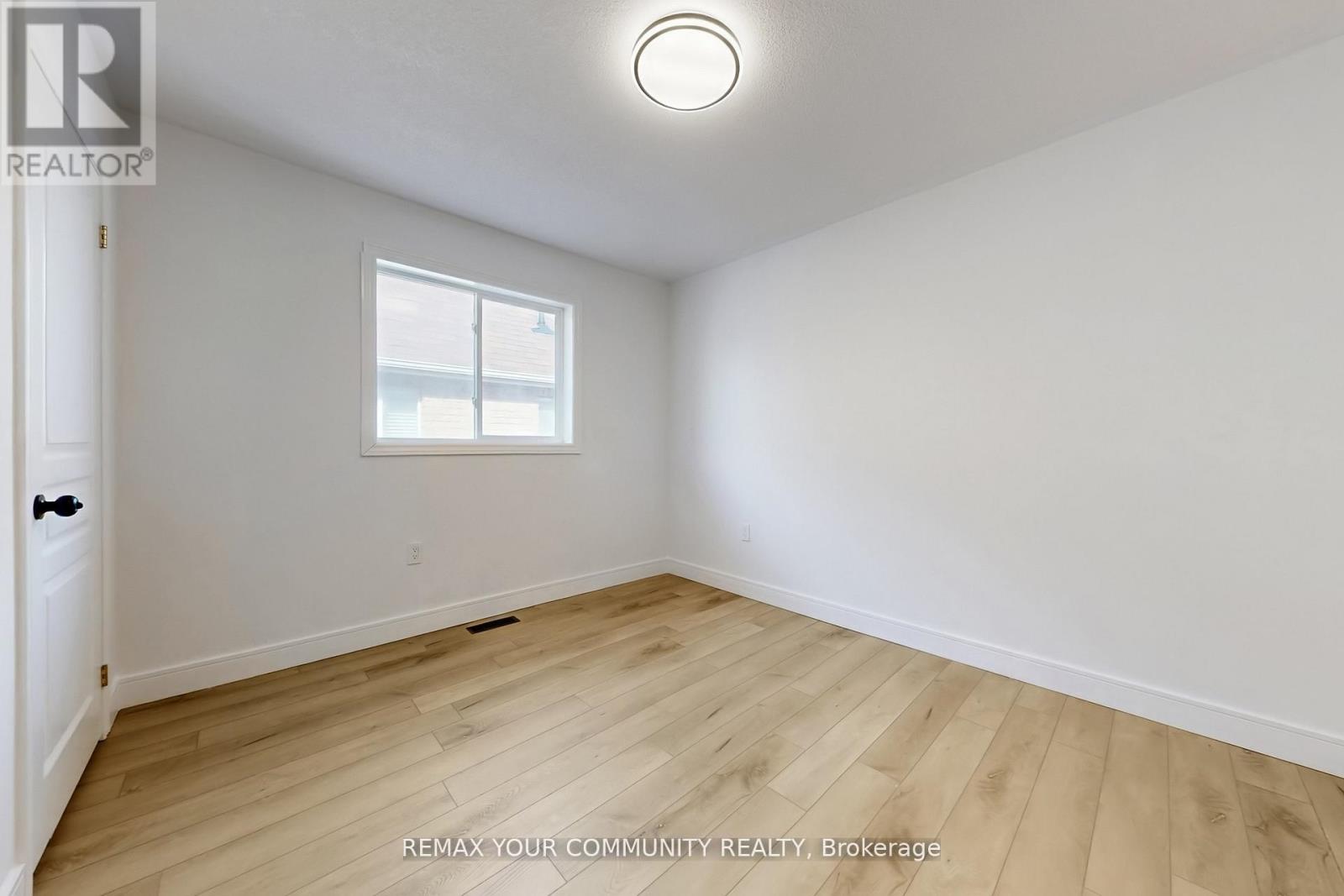 Upper Level & Main Level - 25 Bache Avenue, Georgina, Ontario  L4P 0C7 - Photo 39 - N12941960