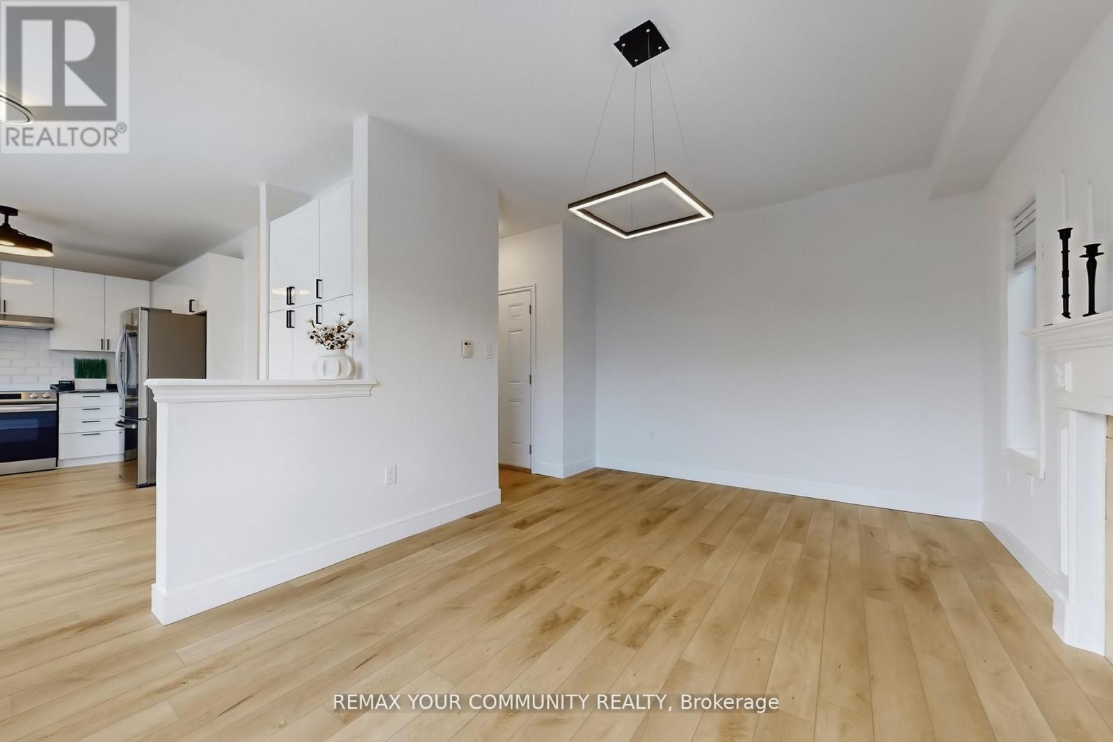 Upper Level & Main Level - 25 Bache Avenue, Georgina, Ontario  L4P 0C7 - Photo 9 - N12941960