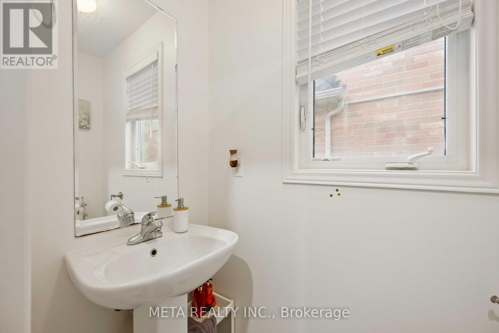 210 Cabin Trail Crescent, Whitchurch-Stouffville, Ontario  L4A 0S3 - Photo 17 - N12941954