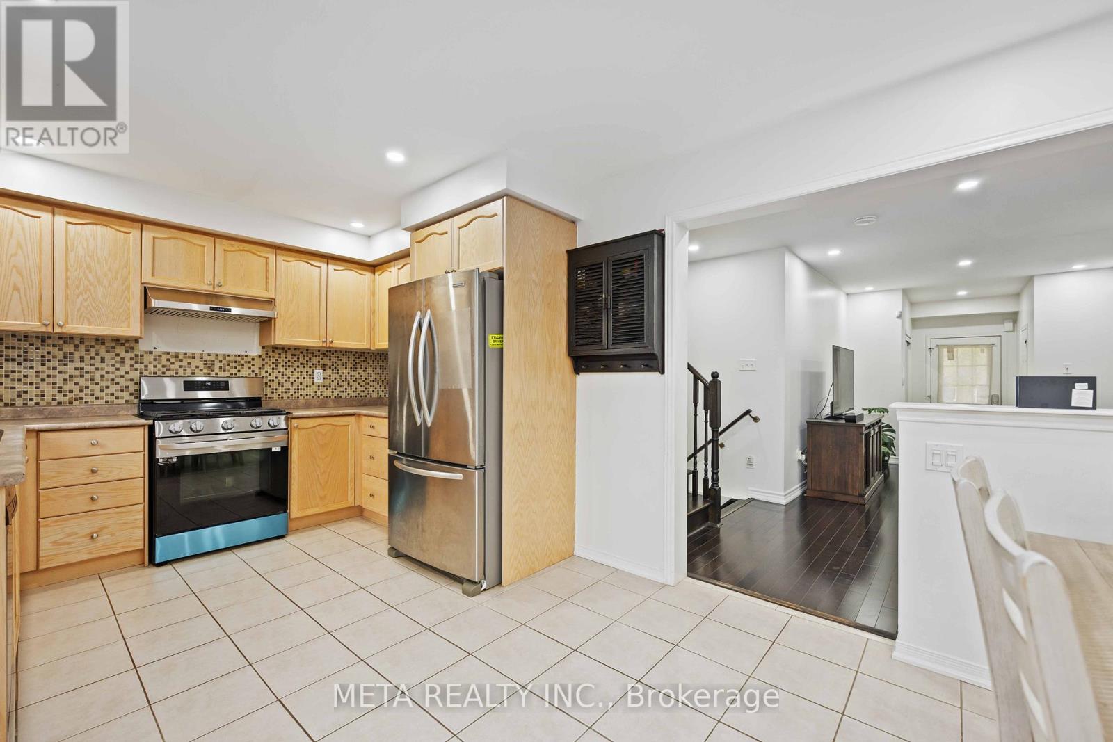 210 Cabin Trail Crescent, Whitchurch-Stouffville, Ontario  L4A 0S3 - Photo 11 - N12941954