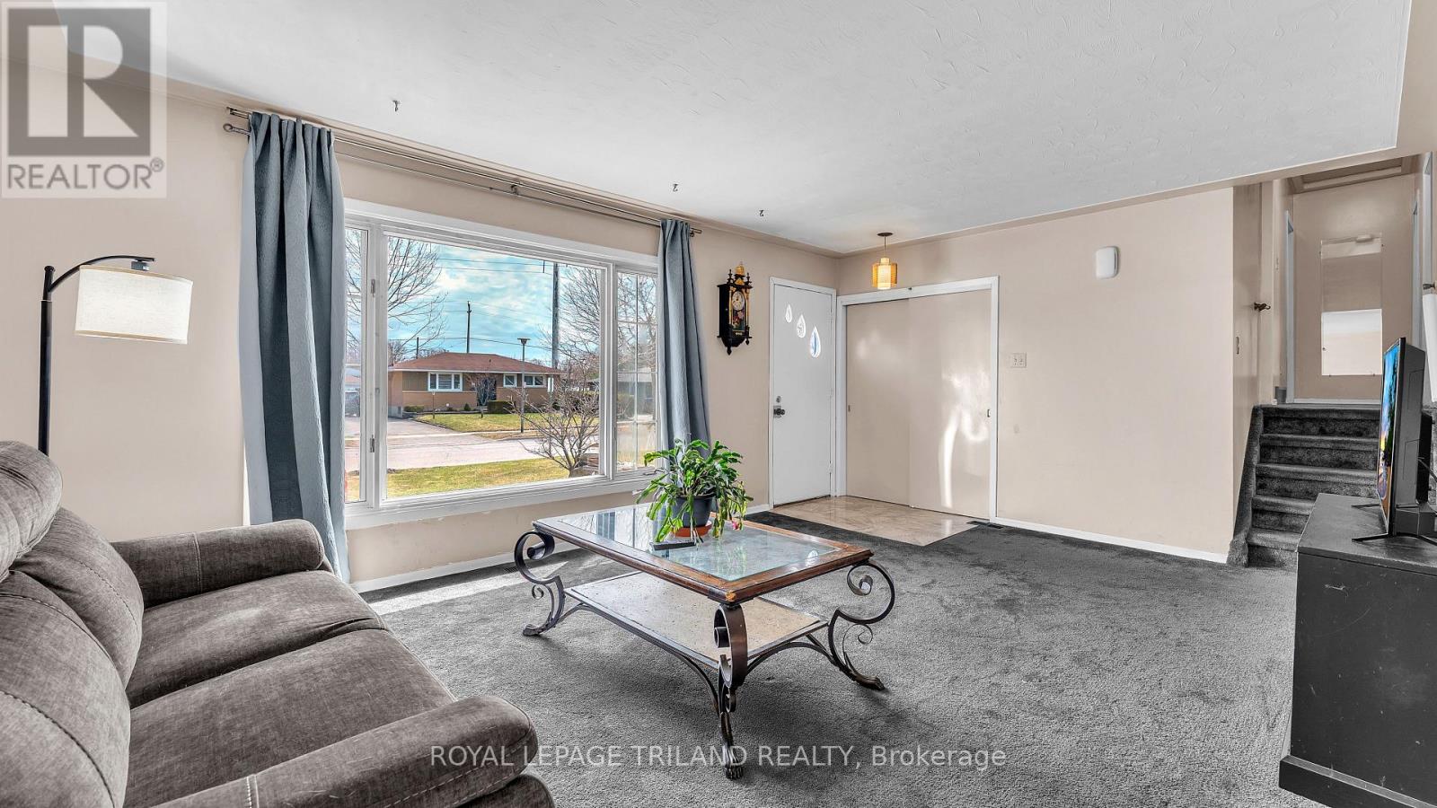 1211 Sorrel Road, London East, Ontario  N5V 2N5 - Photo 4 - X12941158