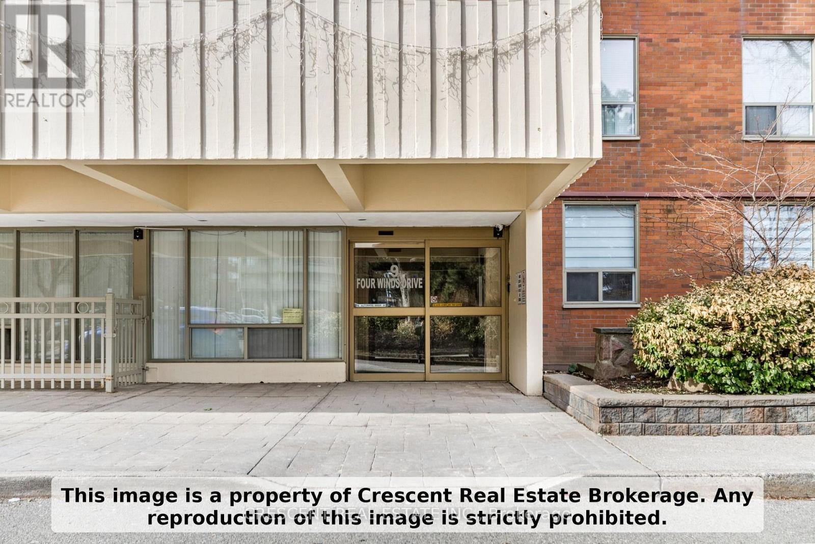 710 - 9 Four Winds Drive SW, Toronto, Ontario  M3J 2S8 - Photo 2 - W12941920