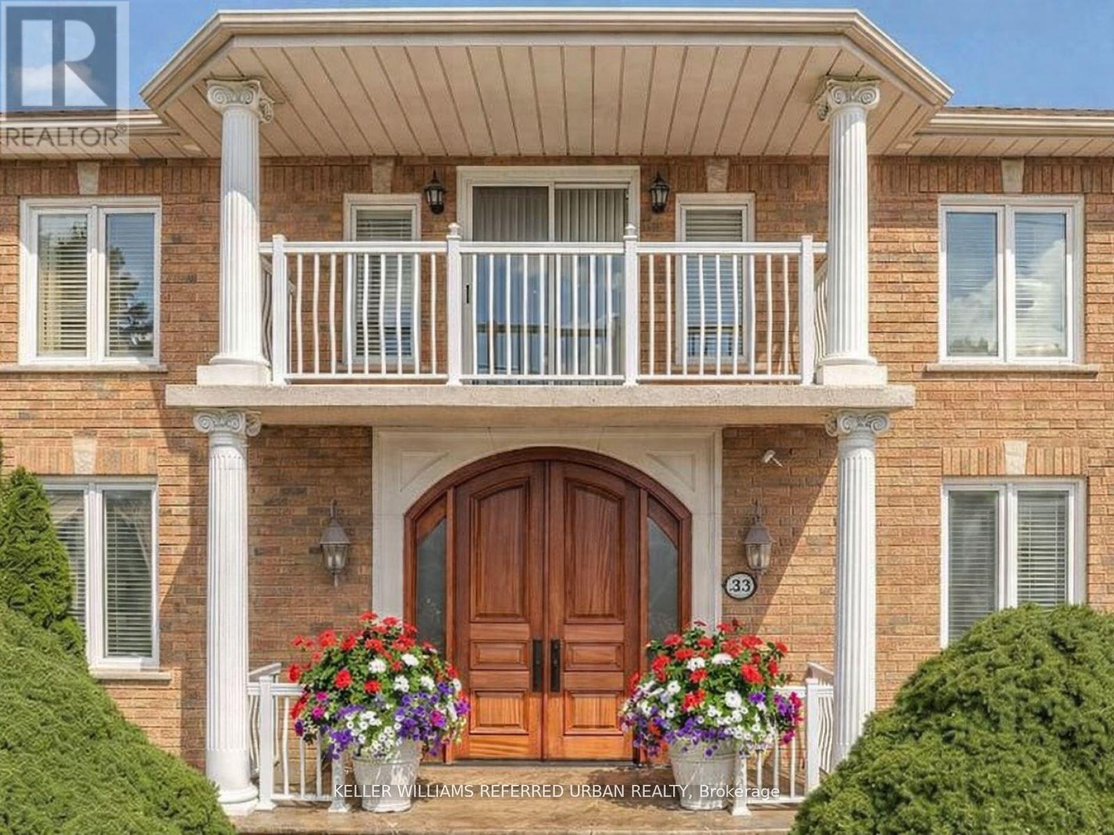 33 Redberry Parkway, Toronto, Ontario  M6L 2J7 - Photo 3 - W12941930