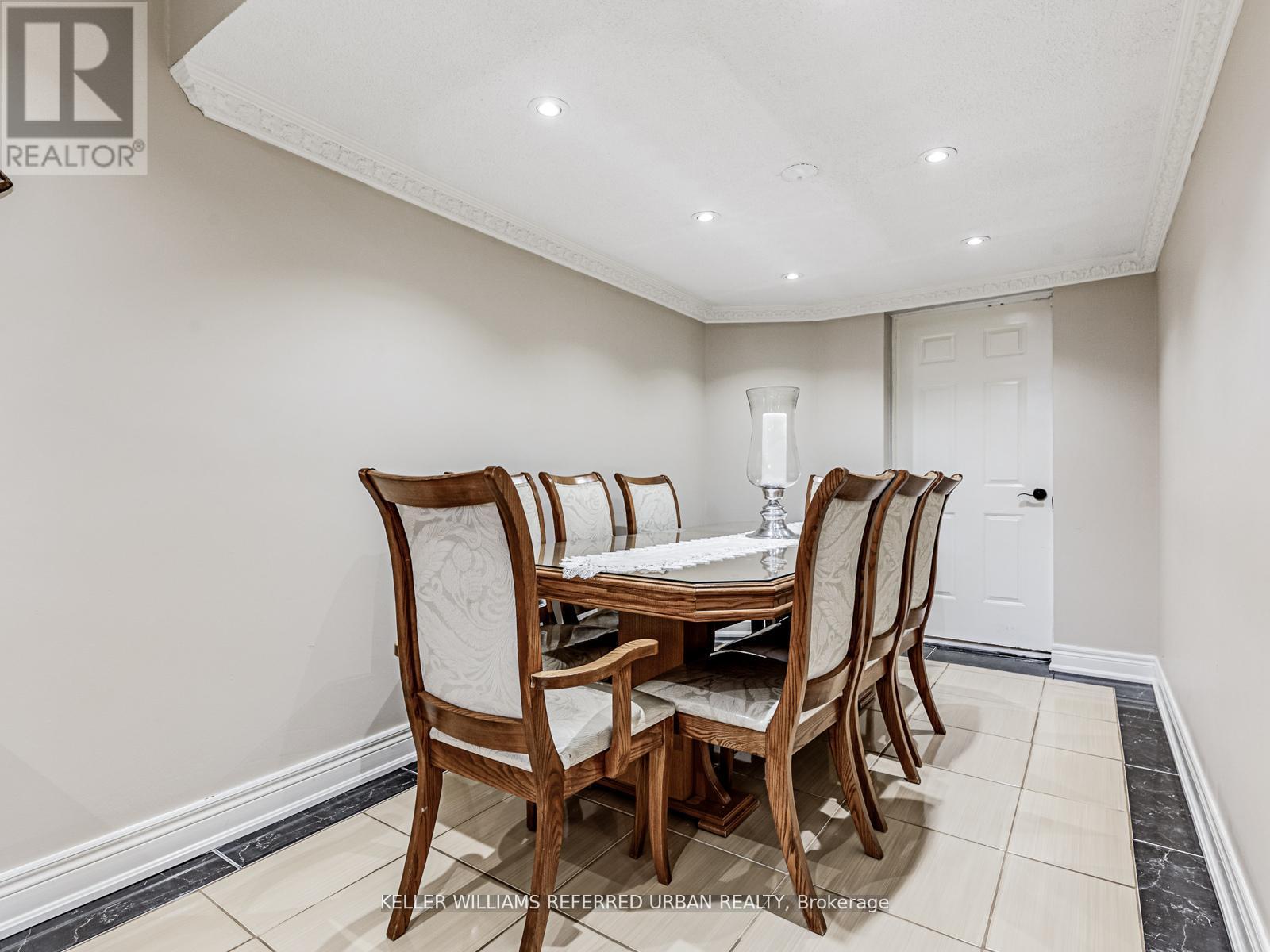 33 Redberry Parkway, Toronto, Ontario  M6L 2J7 - Photo 34 - W12941930