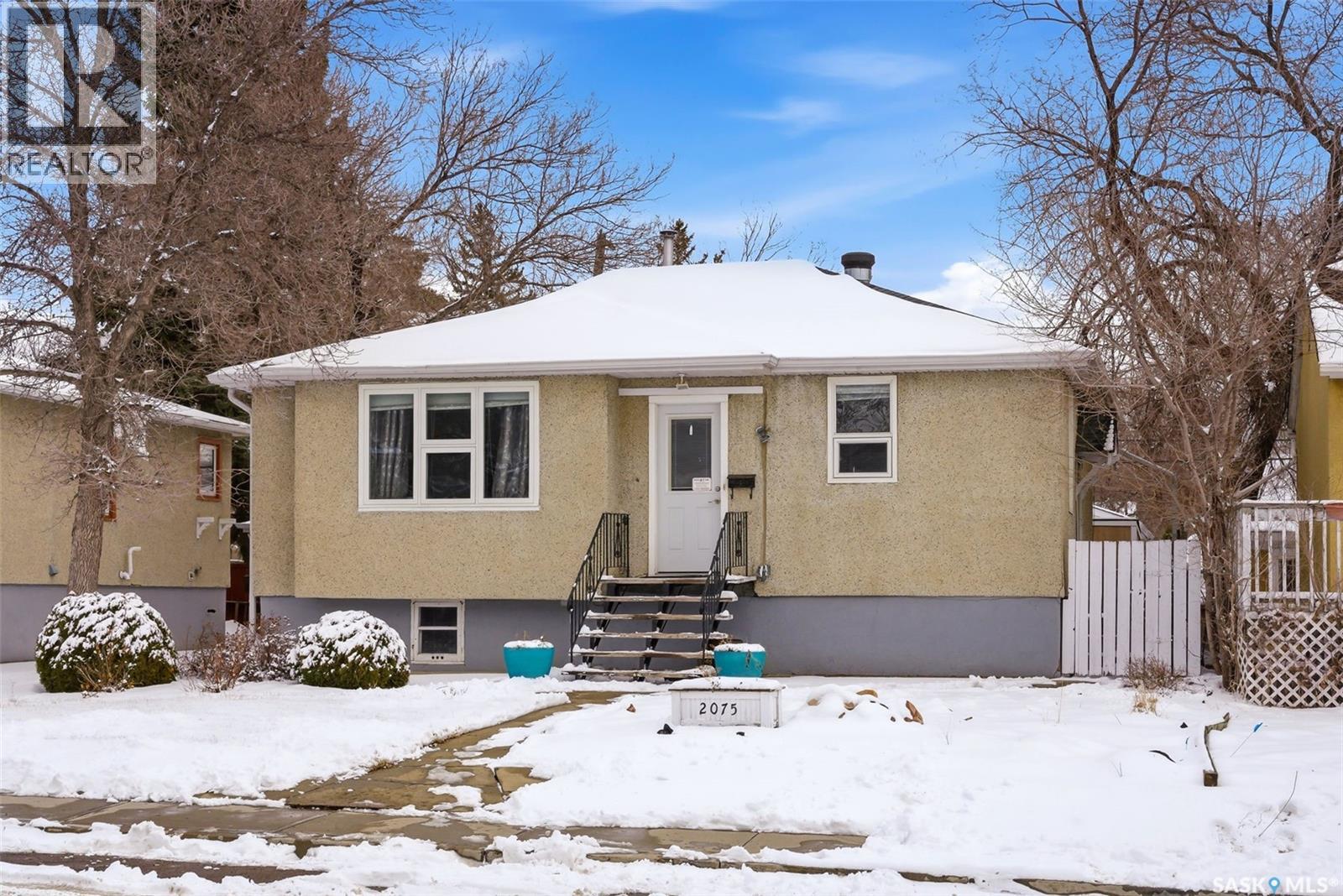 Sk 2075 Pasqua Street, Regina, Saskatchewan  S4T 4M1 - Photo 1 - SK031689