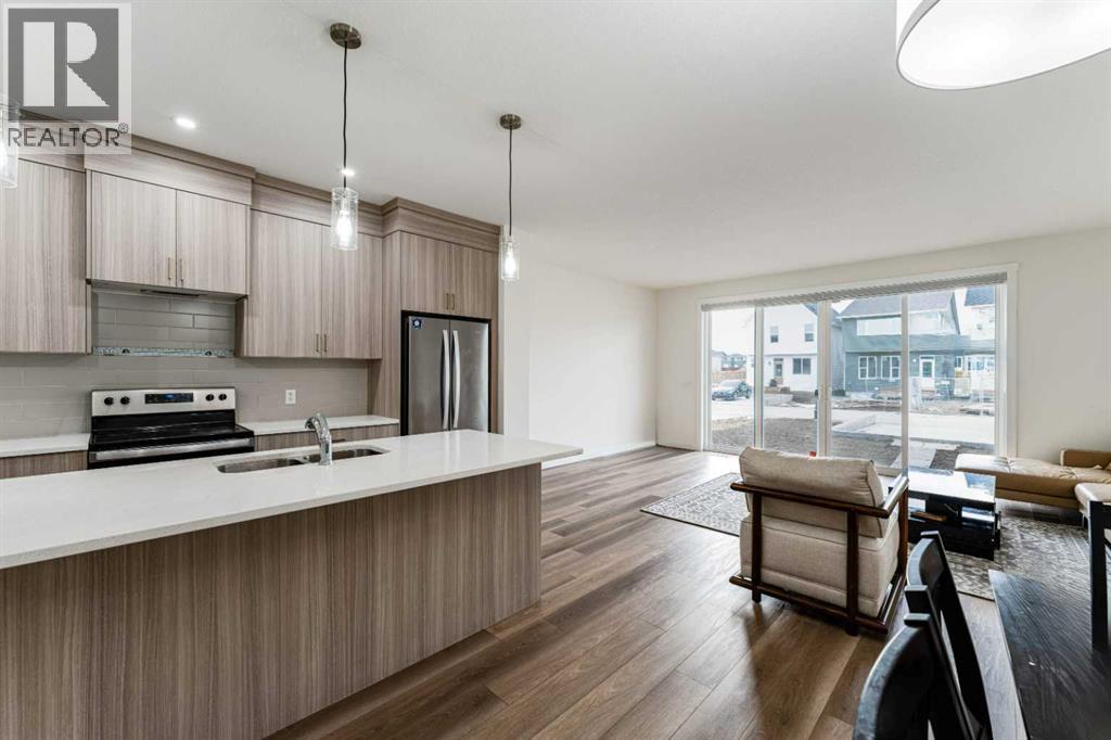 3222 Chinook Winds Drive SW, Airdrie, Alberta  T4B 0R7 - Photo 3 - A2270532