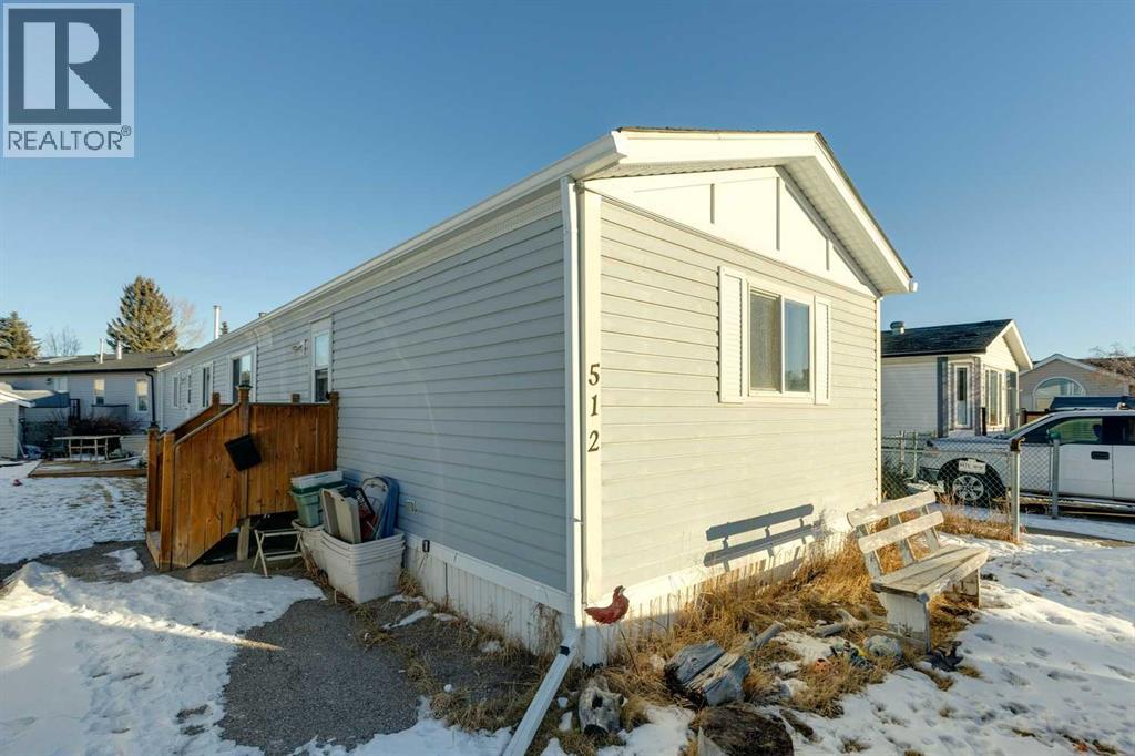 512, 3223 83 Street NW, Calgary, Alberta  T3B 5N7 - Photo 2 - A2283933
