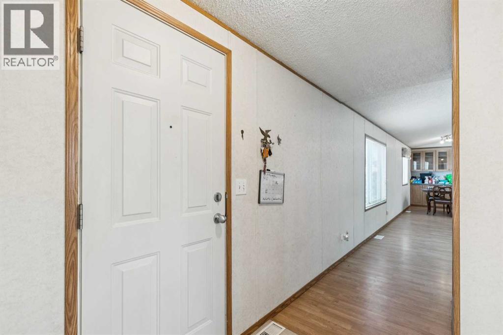 512, 3223 83 Street NW, Calgary, Alberta  T3B 5N7 - Photo 5 - A2283933