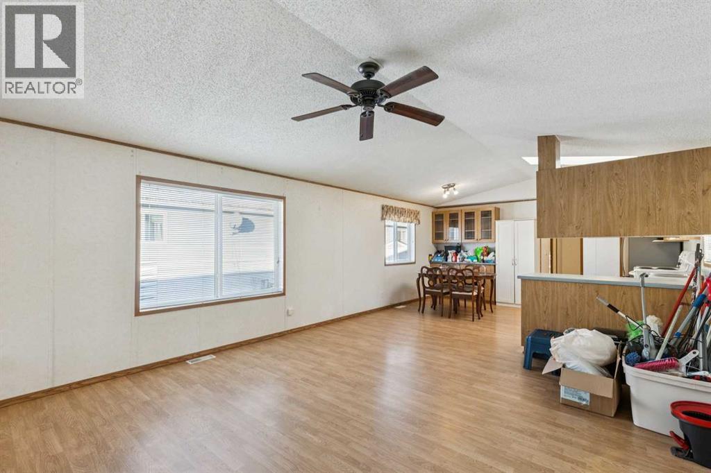 512, 3223 83 Street NW, Calgary, Alberta  T3B 5N7 - Photo 6 - A2283933