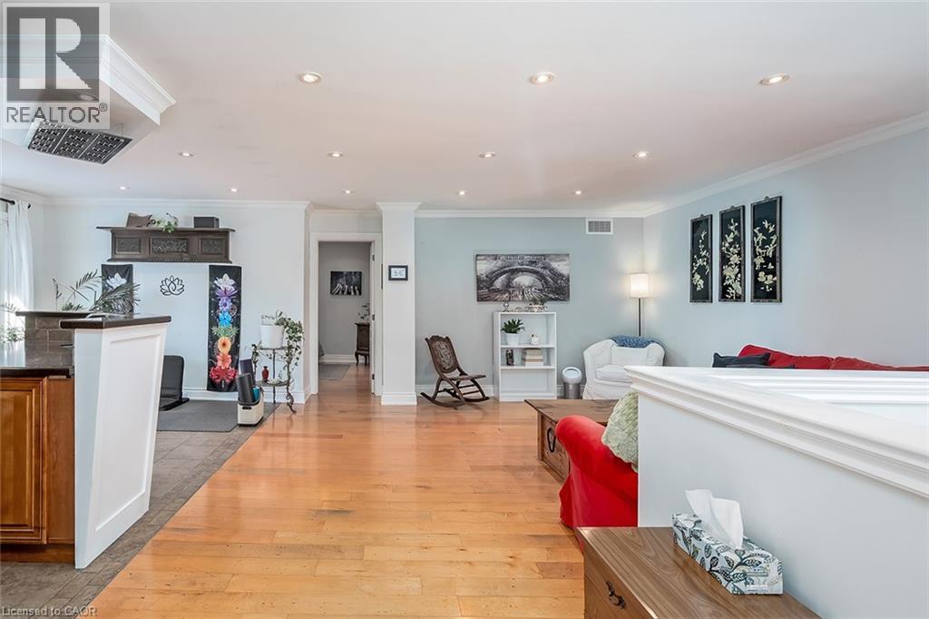 1175 Pinegrove Road, Oakville, Ontario  L6L 2W3 - Photo 8 - 40809297