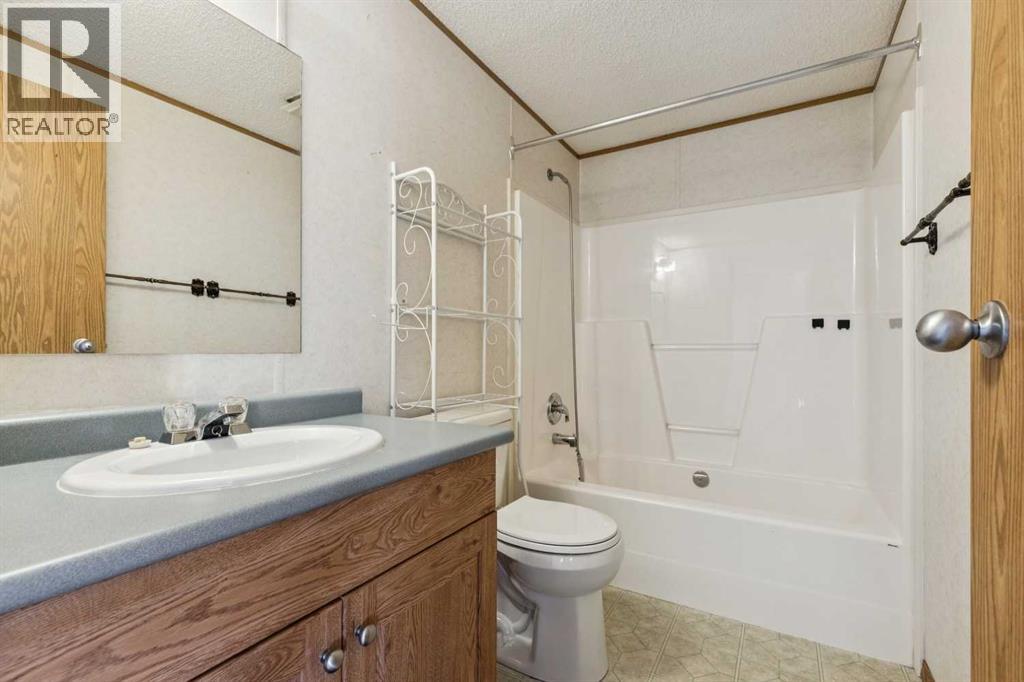 512, 3223 83 Street NW, Calgary, Alberta  T3B 5N7 - Photo 17 - A2283933