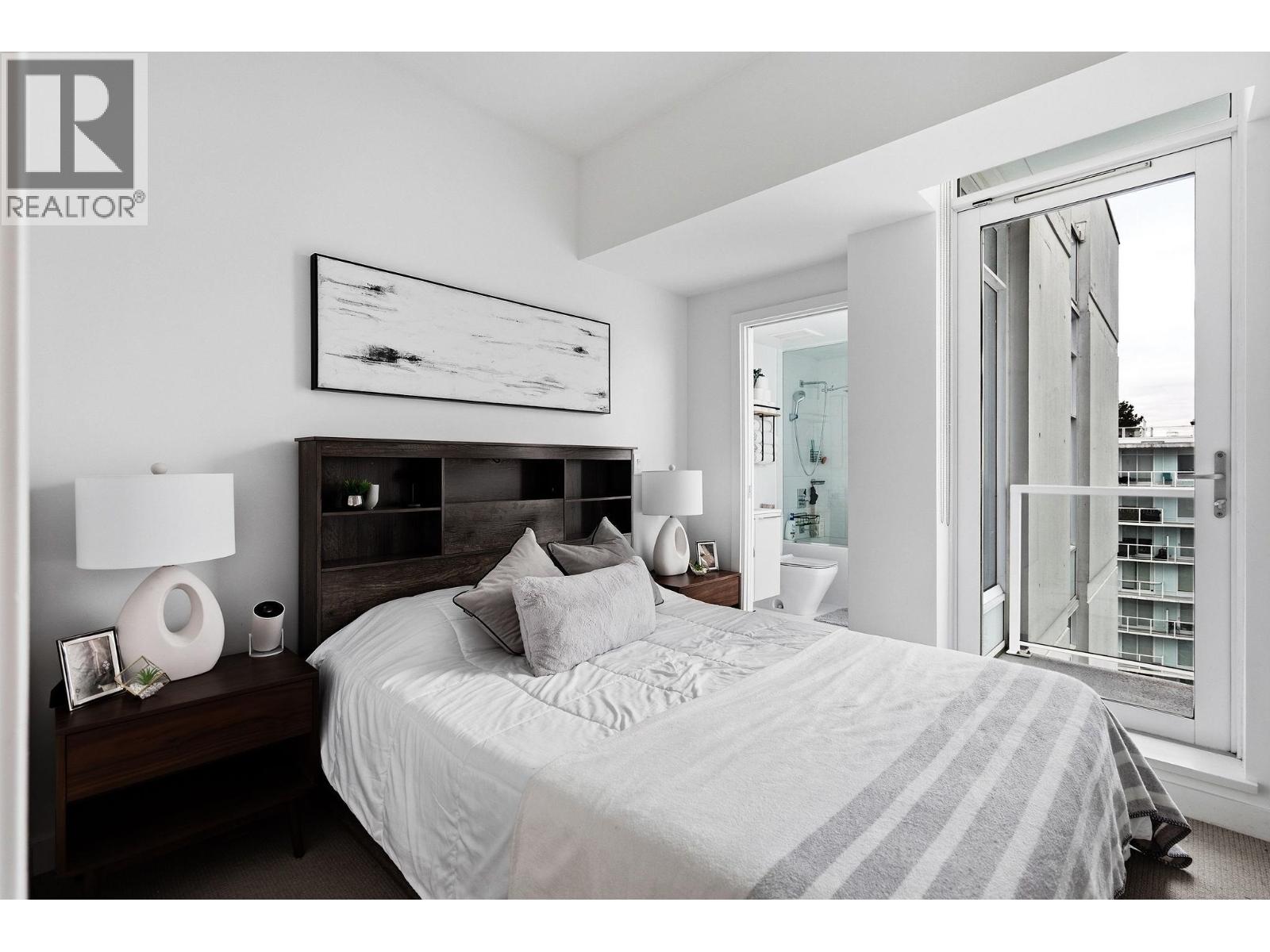 1801 4638 Gladstone Street, Vancouver, British Columbia  V5N 0G5 - Photo 12 - R3092700