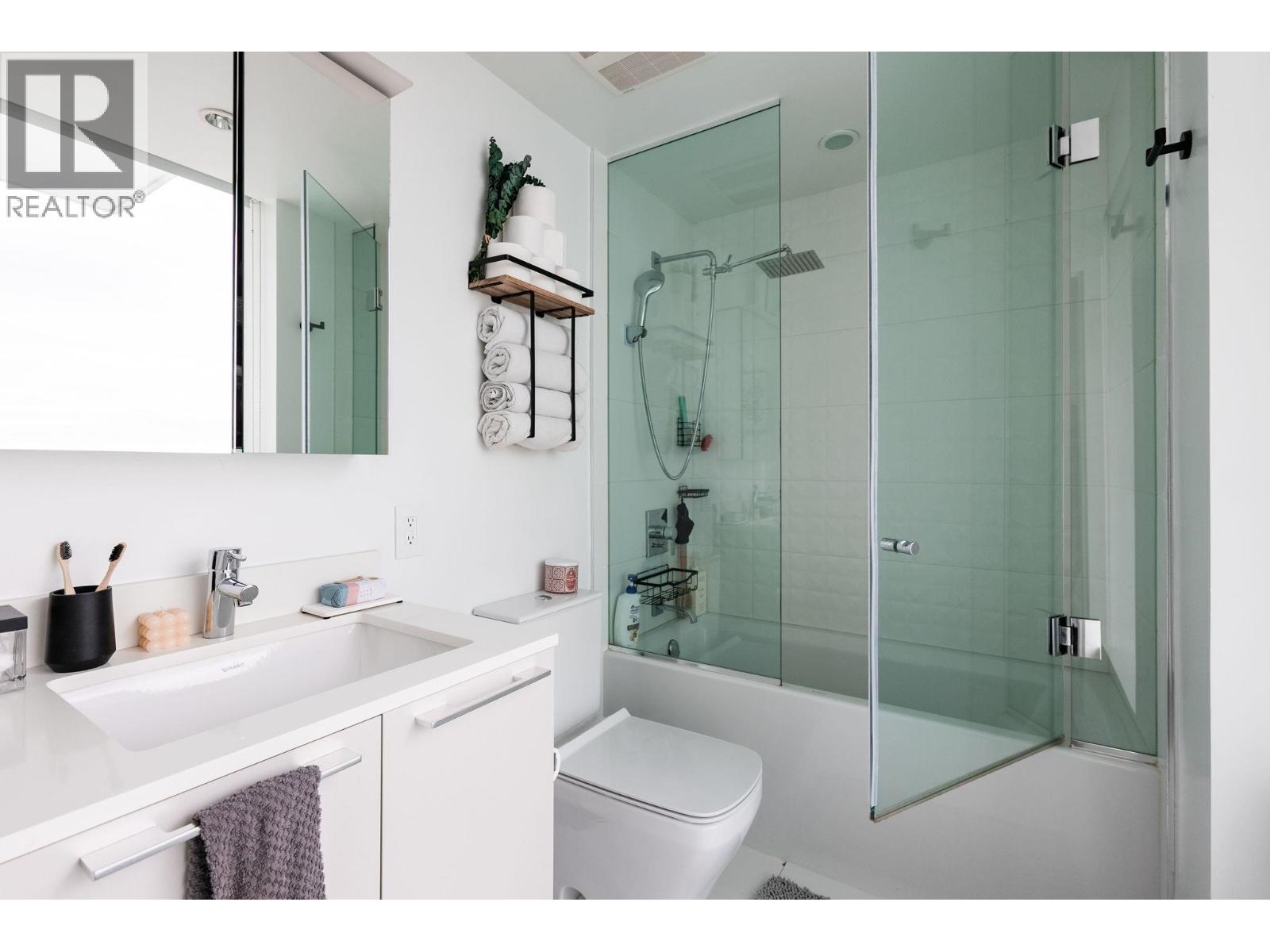 1801 4638 Gladstone Street, Vancouver, British Columbia  V5N 0G5 - Photo 15 - R3092700