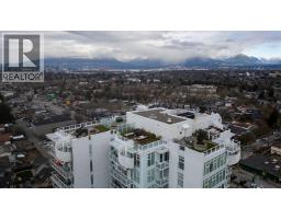 1801 4638 GLADSTONE STREET, Vancouver, British Columbia