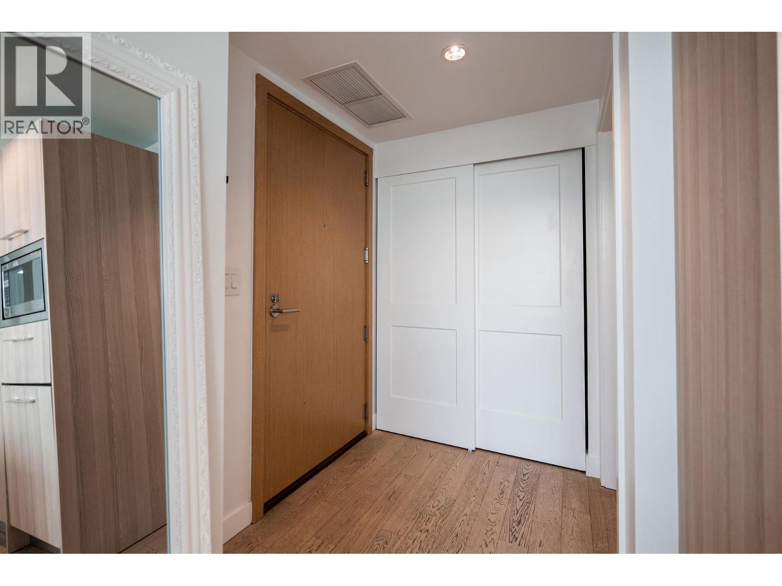 1801 4638 Gladstone Street, Vancouver, British Columbia  V5N 0G5 - Photo 18 - R3092700