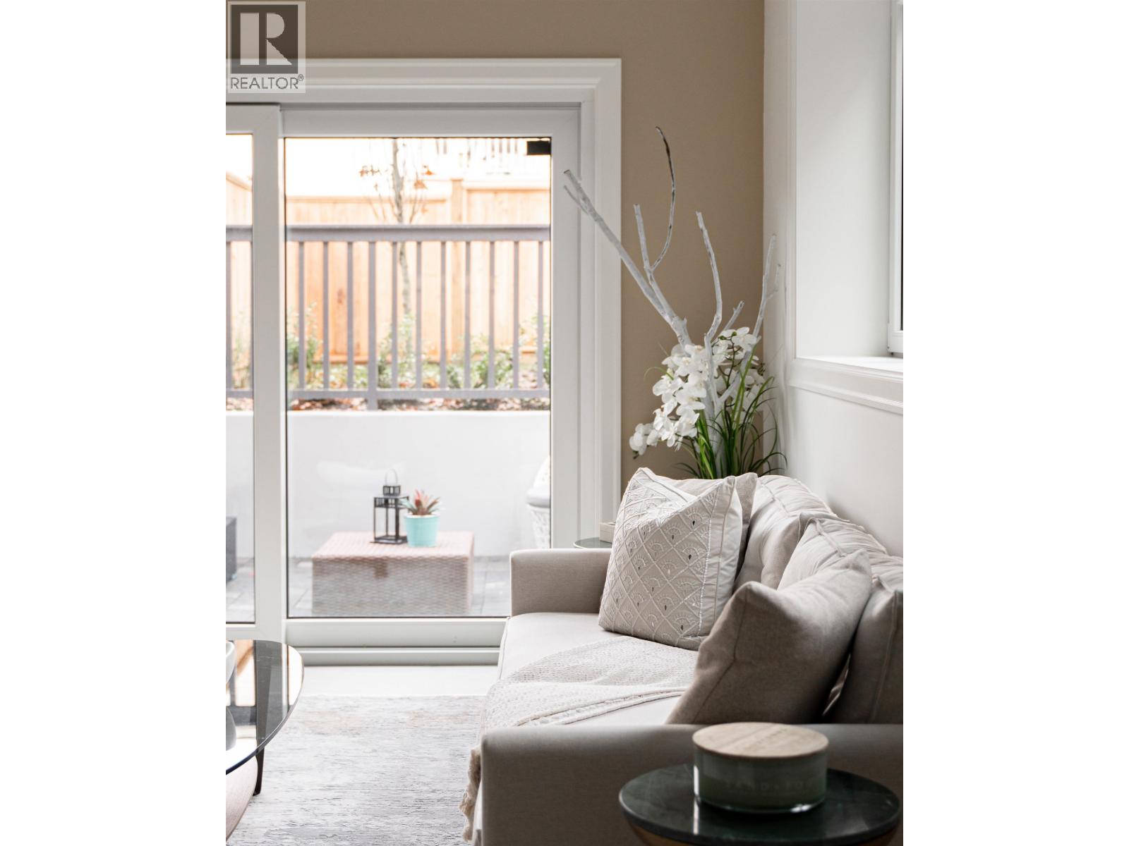 2523 W 8th Avenue, Vancouver, British Columbia  V6K 2B3 - Photo 5 - R3105246