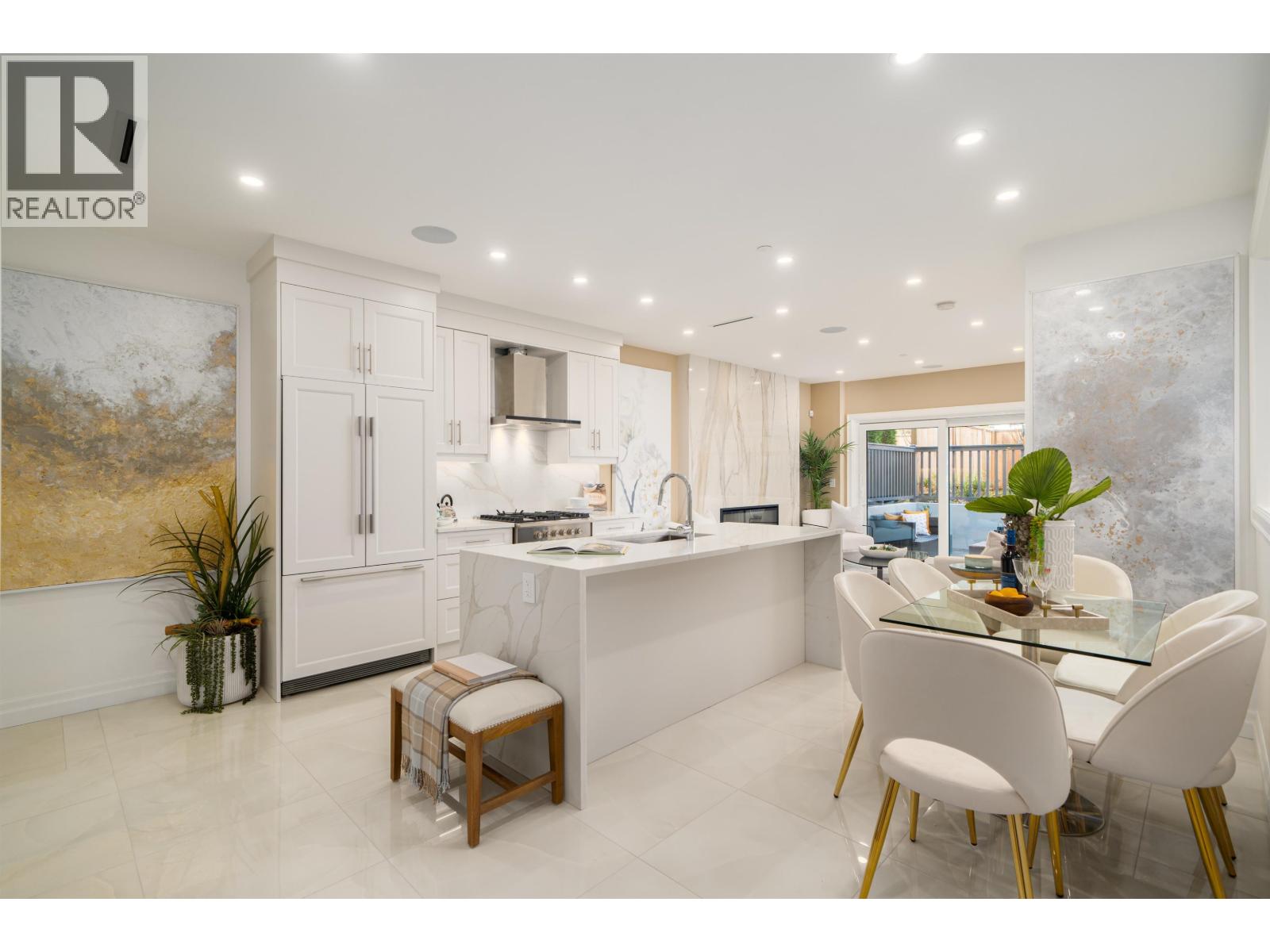 2523 W 8th Avenue, Vancouver, British Columbia  V6K 2B3 - Photo 3 - R3105246