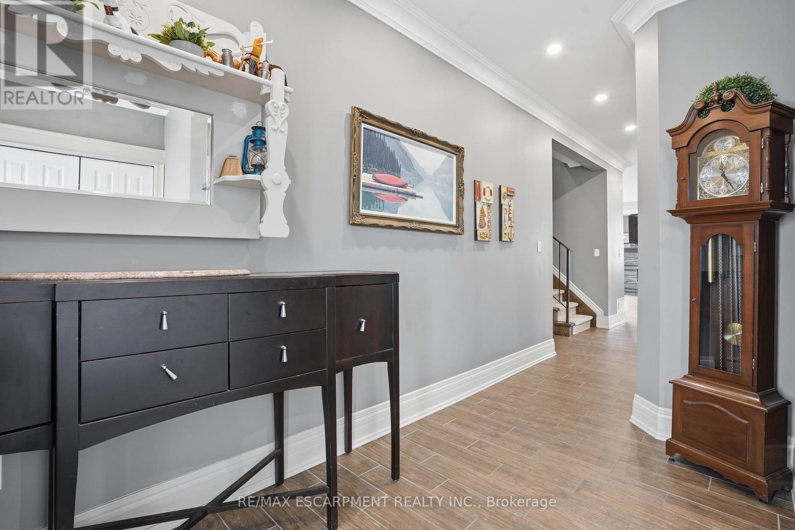 5 Arden Avenue, Hamilton, Ontario  L8H 7C2 - Photo 6 - X12941948