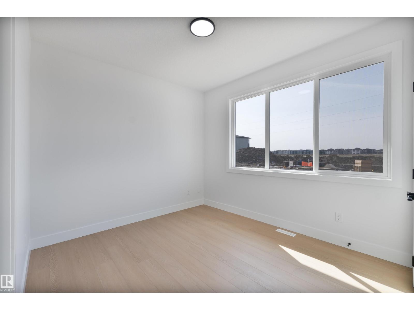 215 Falcon Crescent, Leduc, Alberta  T9E 1V2 - Photo 7 - E4479939