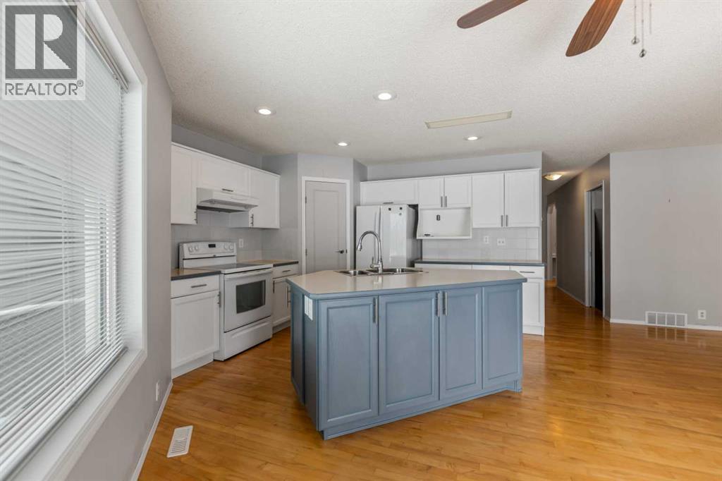 9 Mckenzie Place Se, Calgary, Alberta  T2Z 1T4 - Photo 14 - A2296865