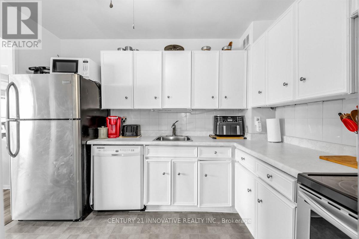 504 - 67 Richmond Street, Richmond Hill, Ontario  L4C 3Y3 - Photo 6 - N12852158