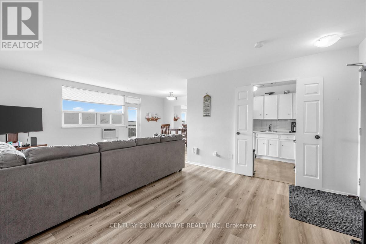 504 - 67 Richmond Street, Richmond Hill, Ontario  L4C 3Y3 - Photo 8 - N12852158