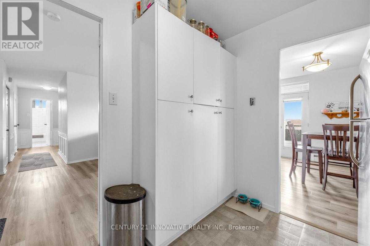 504 - 67 Richmond Street, Richmond Hill, Ontario  L4C 3Y3 - Photo 5 - N12852158