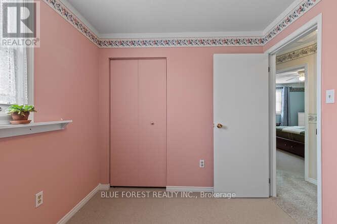 190 Elizabeth Street, Southwest Middlesex, Ontario  N0L 1M0 - Photo 19 - X12801998