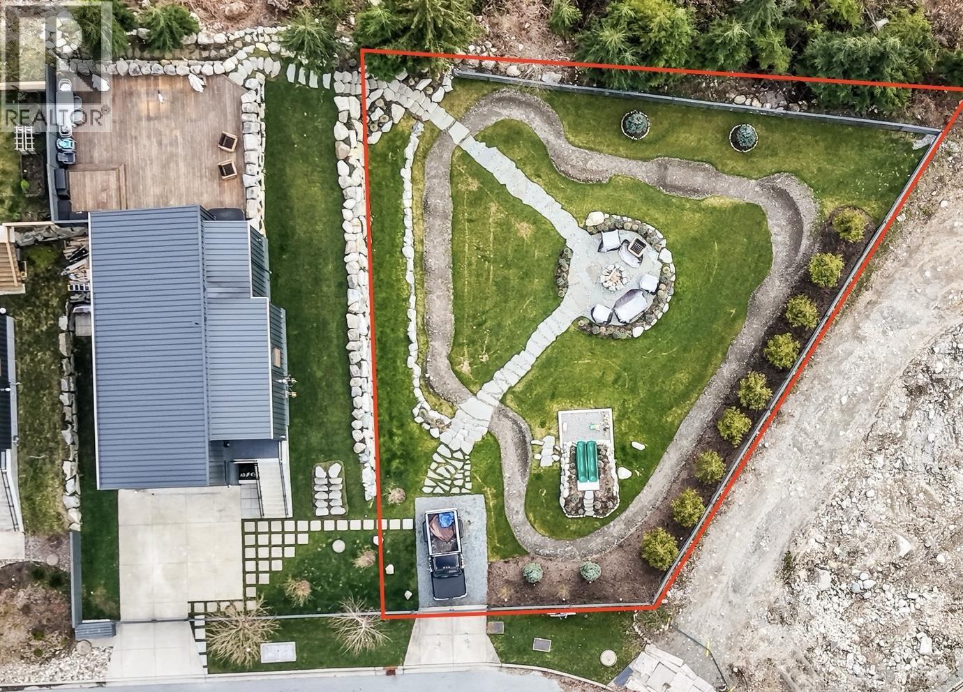 2934 HUCKLEBERRY DRIVE, Squamish, British Columbia