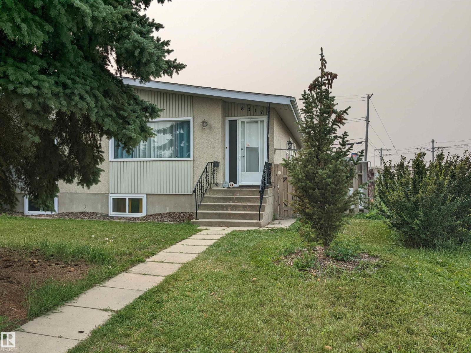 8317 69 AV NW, edmonton, Alberta