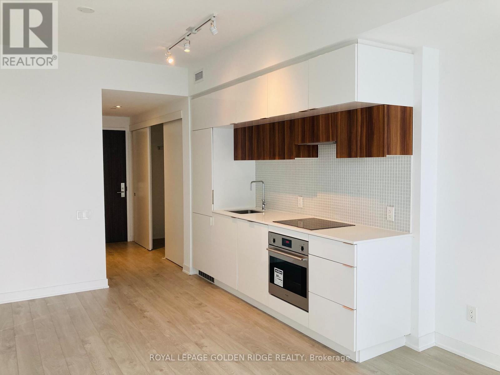 2311 - 185 Roehampton Avenue, Toronto, Ontario  M4P 1R4 - Photo 2 - C12941986