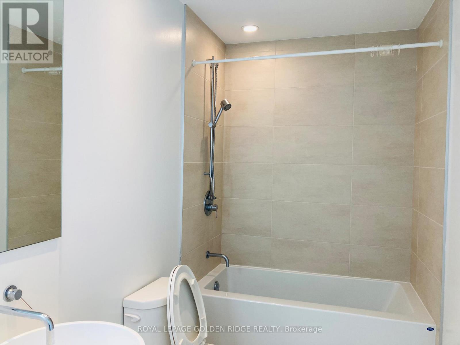 2311 - 185 Roehampton Avenue, Toronto, Ontario  M4P 1R4 - Photo 3 - C12941986