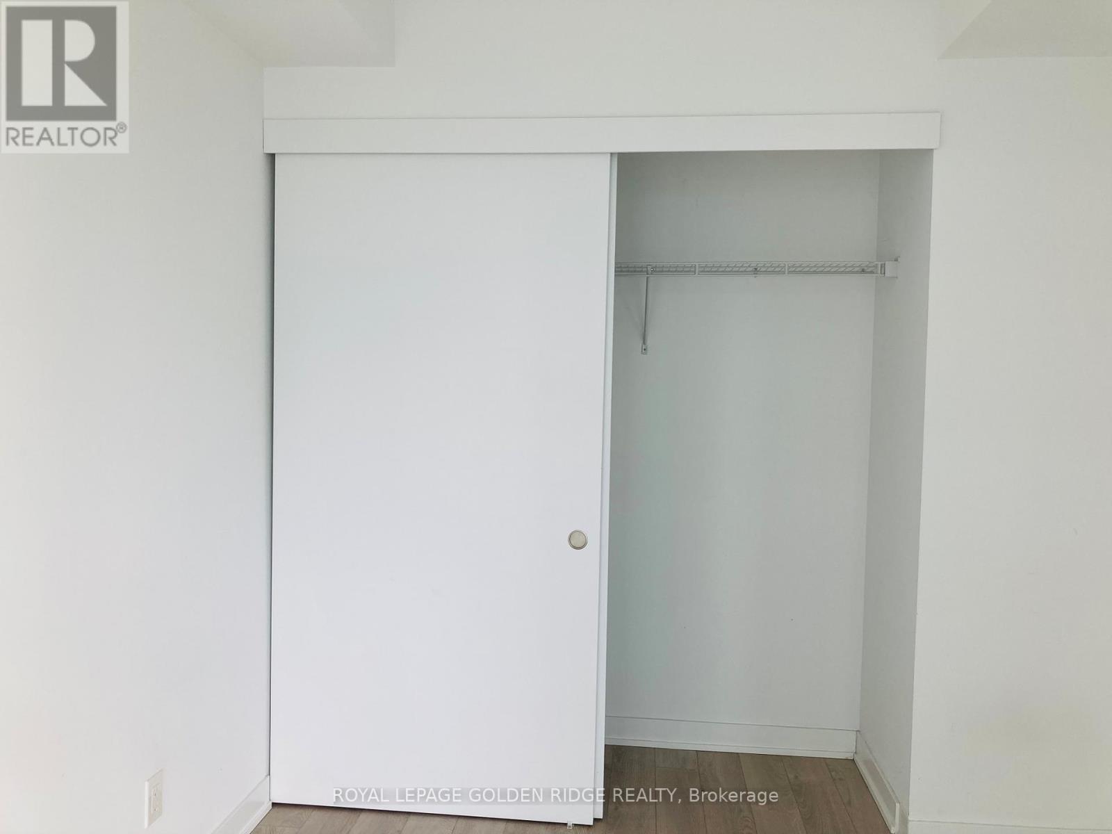 2311 - 185 Roehampton Avenue, Toronto, Ontario  M4P 1R4 - Photo 4 - C12941986