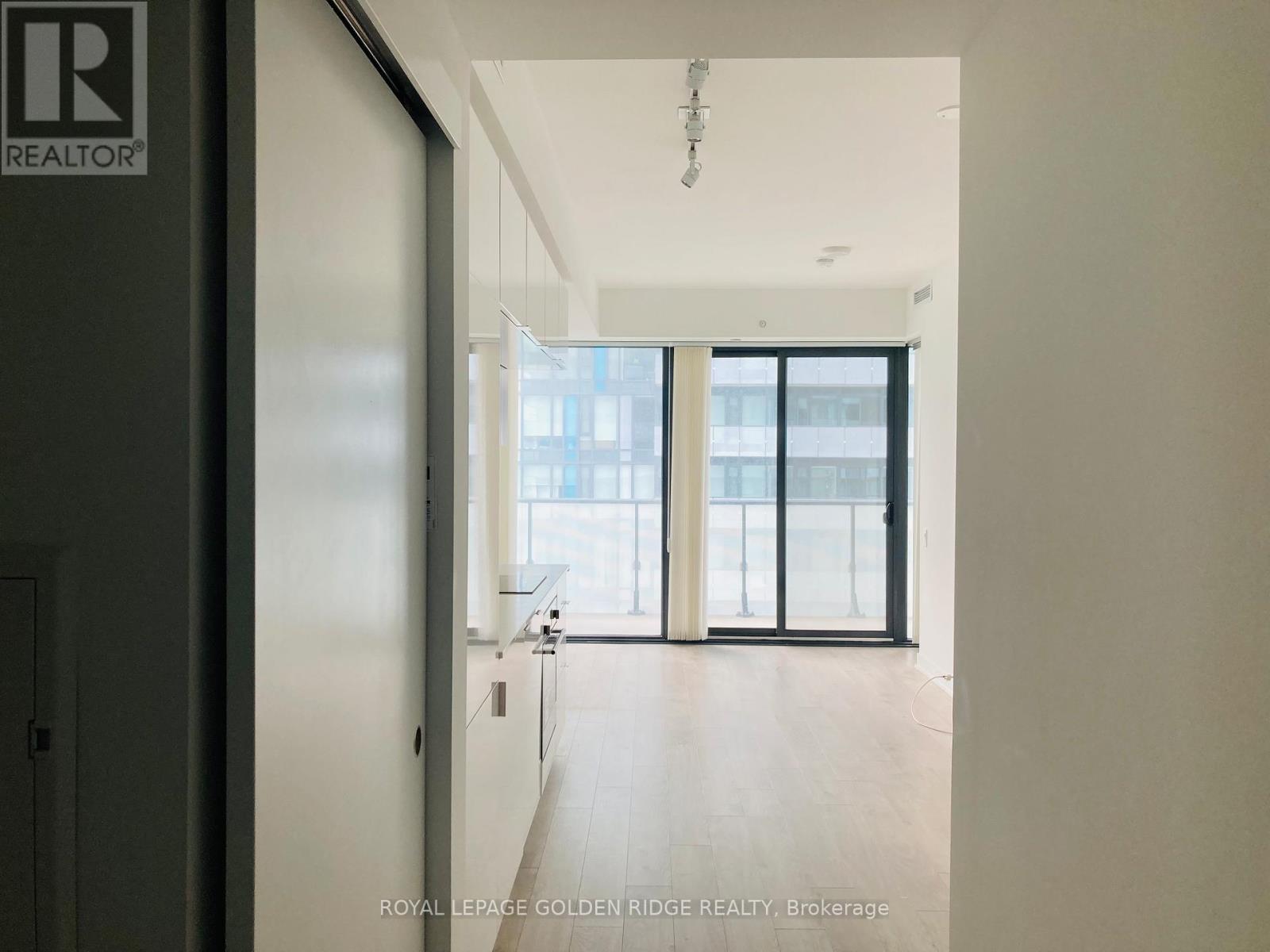 2311 - 185 Roehampton Avenue, Toronto, Ontario  M4P 1R4 - Photo 6 - C12941986