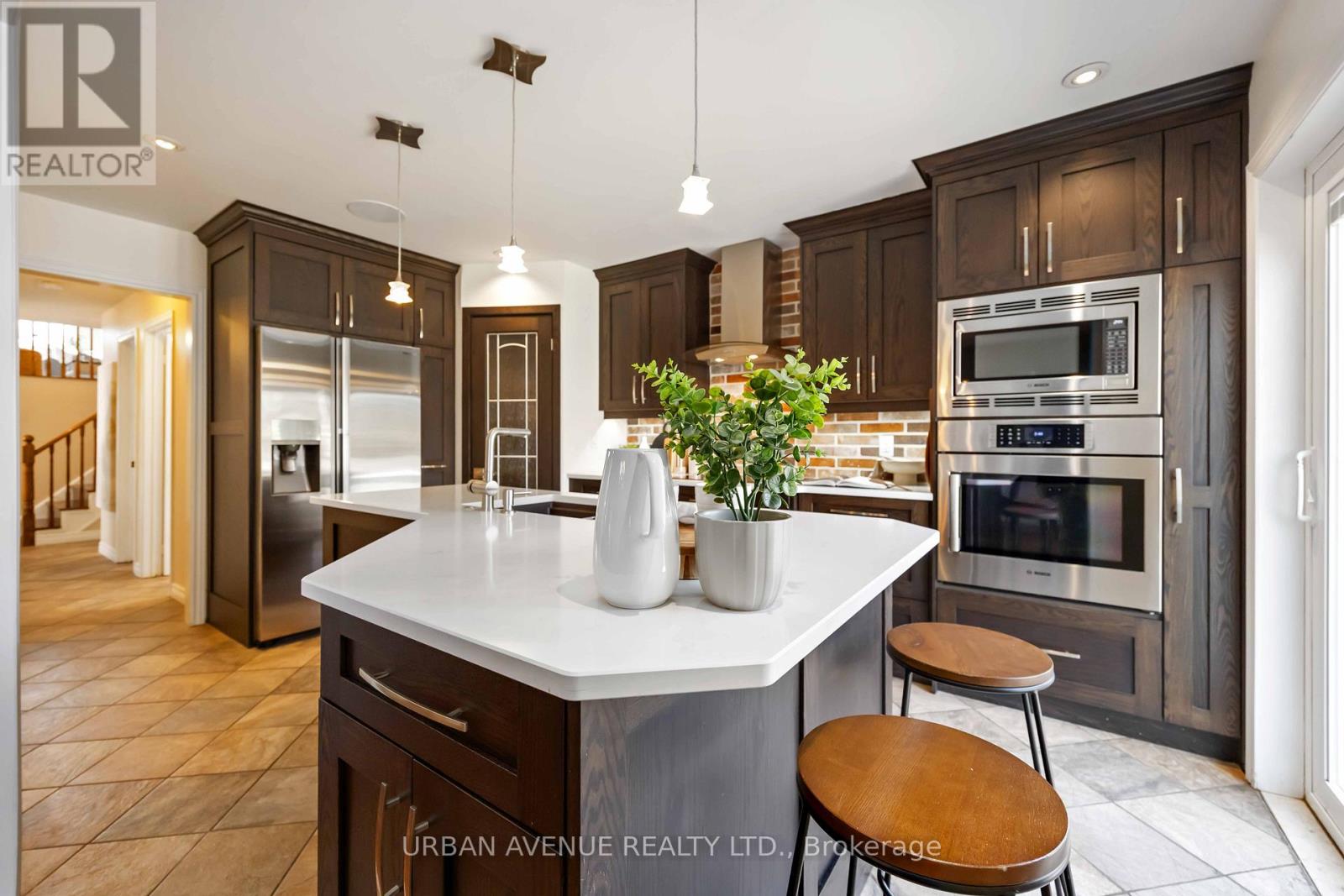 711 Cowan Circle, Pickering, Ontario  L1W 3K6 - Photo 11 - E12941994