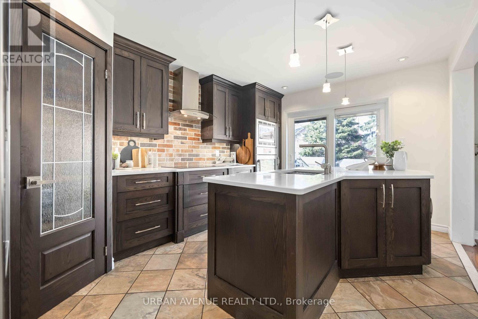 711 Cowan Circle, Pickering, Ontario  L1W 3K6 - Photo 13 - E12941994