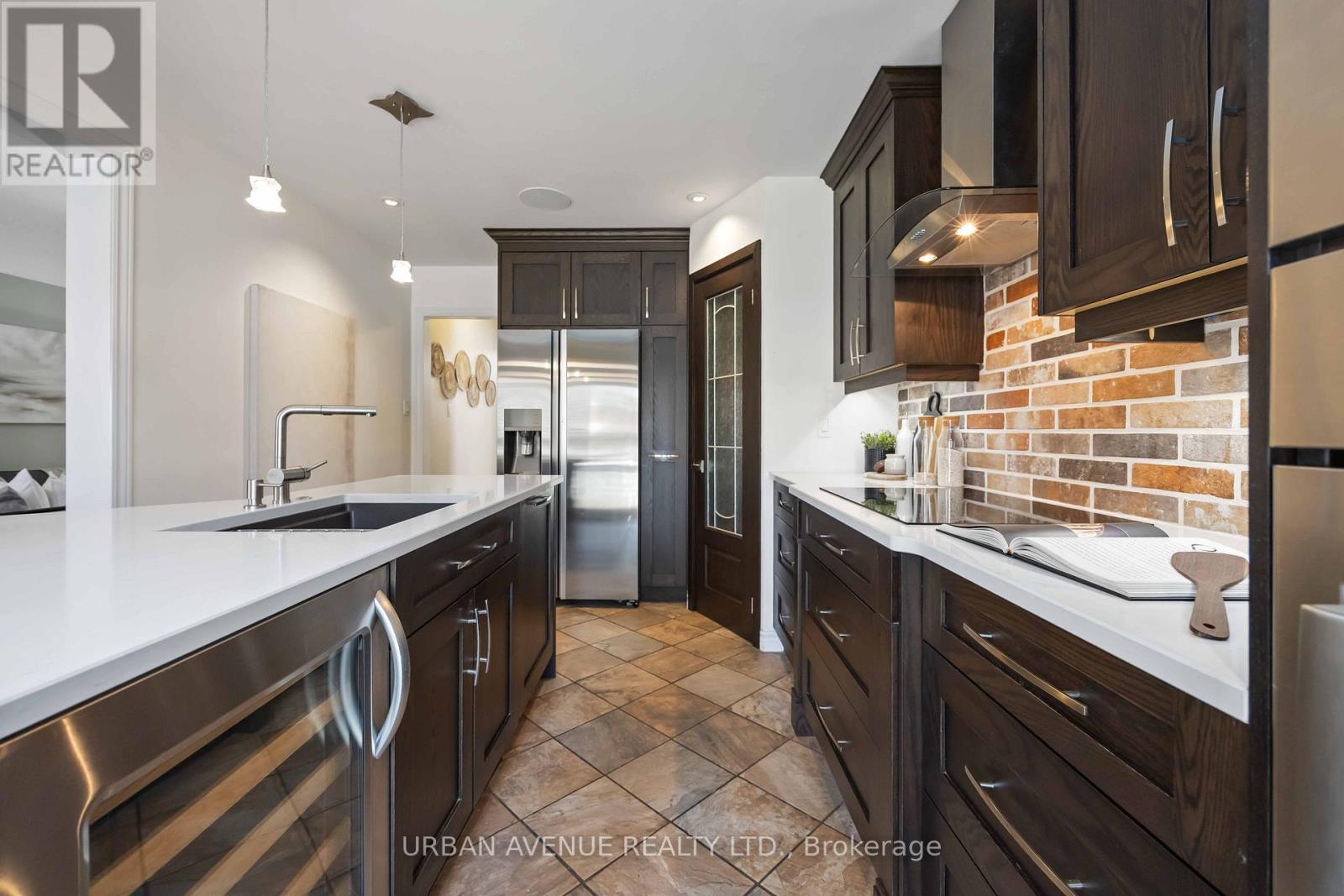 711 Cowan Circle, Pickering, Ontario  L1W 3K6 - Photo 17 - E12941994