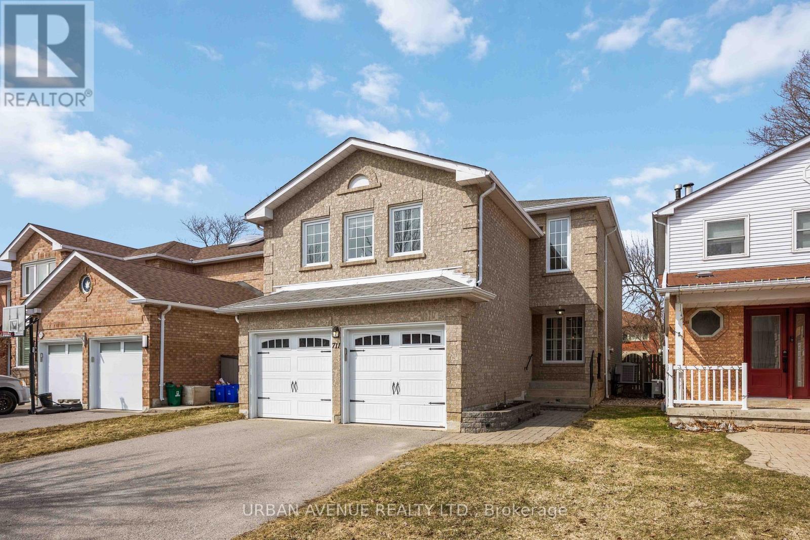 711 Cowan Circle, Pickering, Ontario  L1W 3K6 - Photo 3 - E12941994