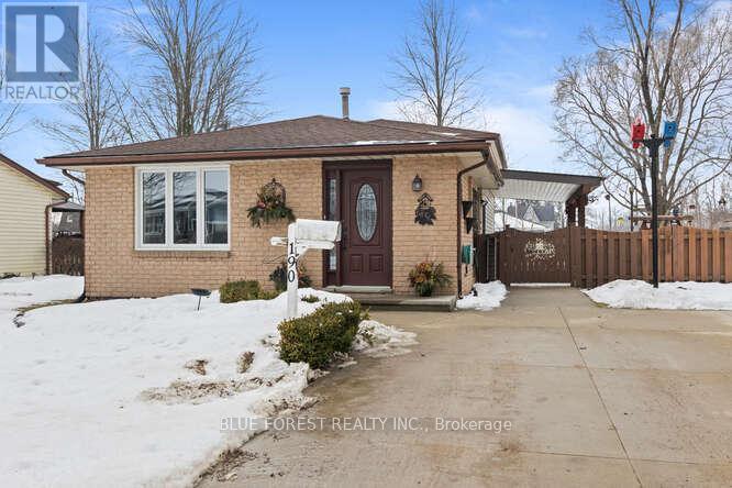 190 ELIZABETH STREET, Southwest Middlesex, Ontario