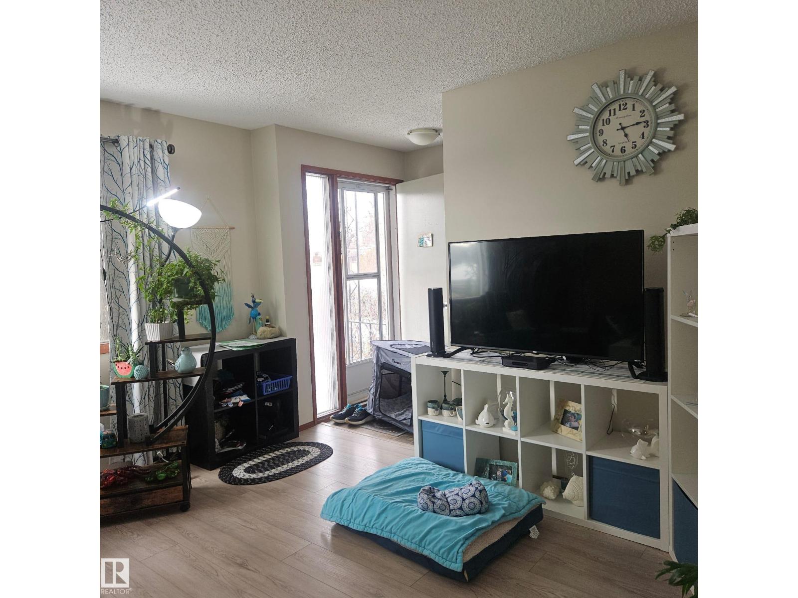 8315 69 Av Nw, Edmonton, Alberta  T6C 0A1 - Photo 3 - E4479405