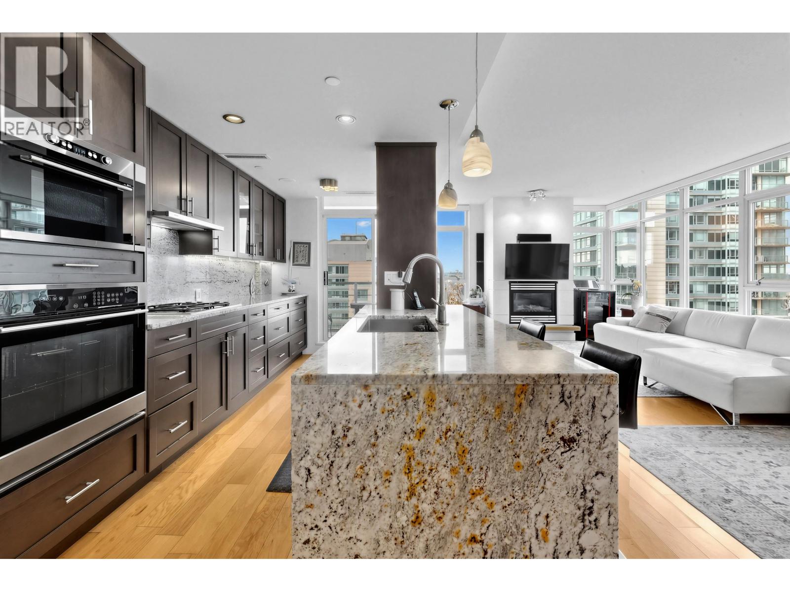 2006 1483 Homer Street, Vancouver, British Columbia  V6Z 3C7 - Photo 4 - R3105697