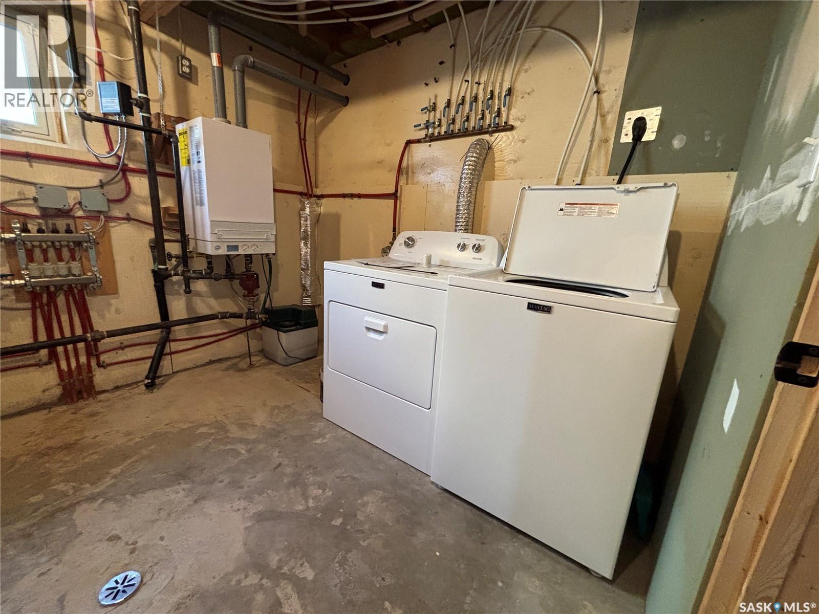 407 Maple Street, Maple Creek, Saskatchewan  S0N 1N0 - Photo 35 - SK031754