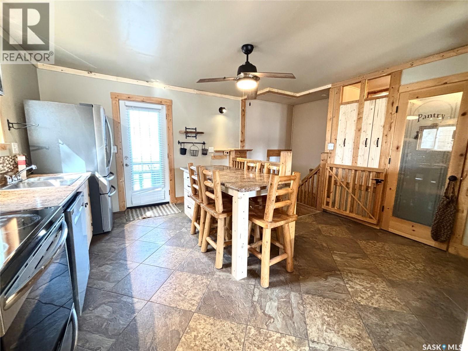 407 Maple Street, Maple Creek, Saskatchewan  S0N 1N0 - Photo 8 - SK031754