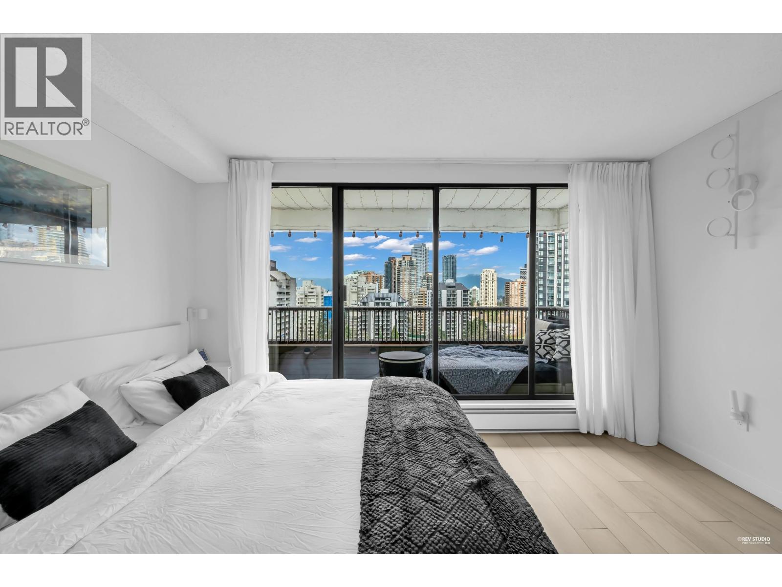 1703 6595 Willingdon Avenue, Burnaby, British Columbia  V5H 4E5 - Photo 11 - R3105605