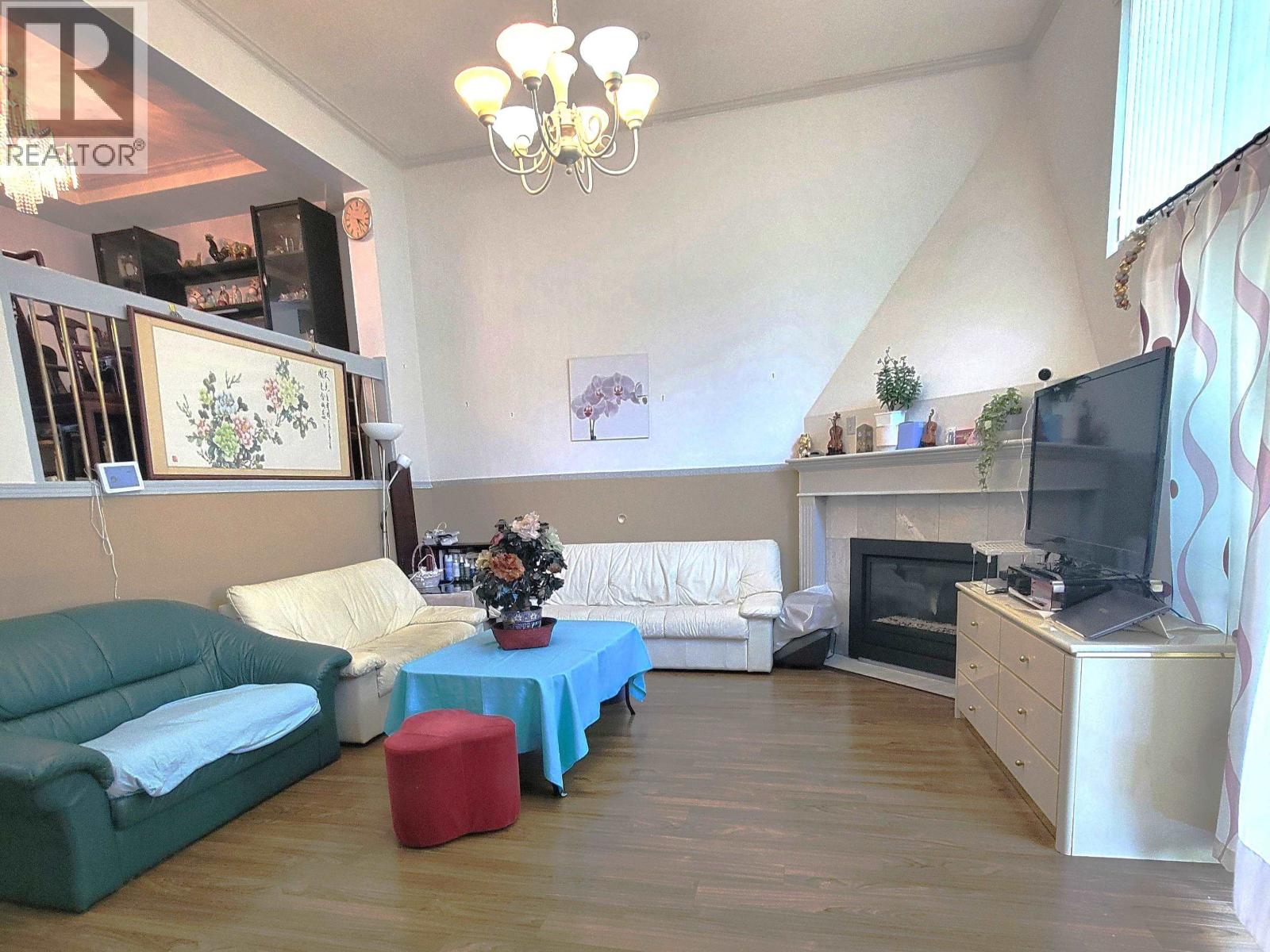 5 8591 Blundell Road, Richmond, British Columbia  V6Y 1K2 - Photo 2 - R3105450