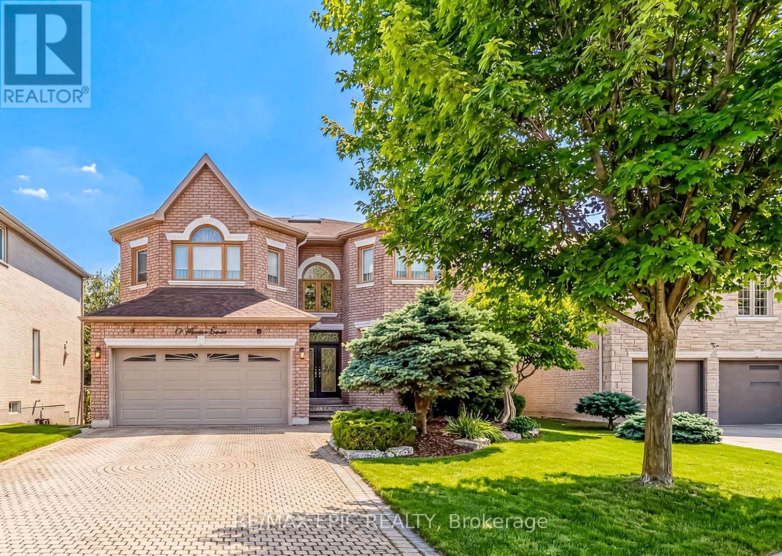 11 Palace Court, Richmond Hill, Ontario  L4B 4C3 - Photo 2 - N12938800